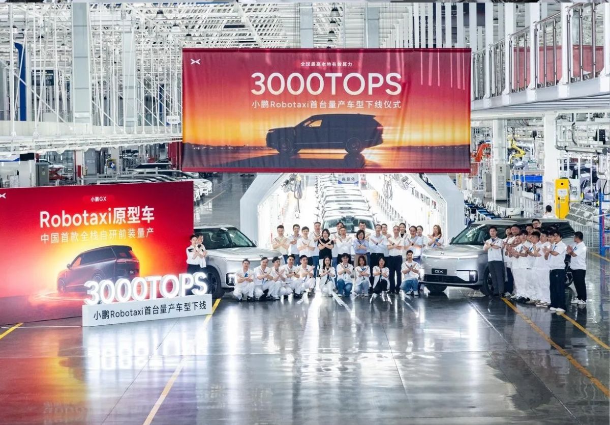 Xpeng GX robotaxi 2026
