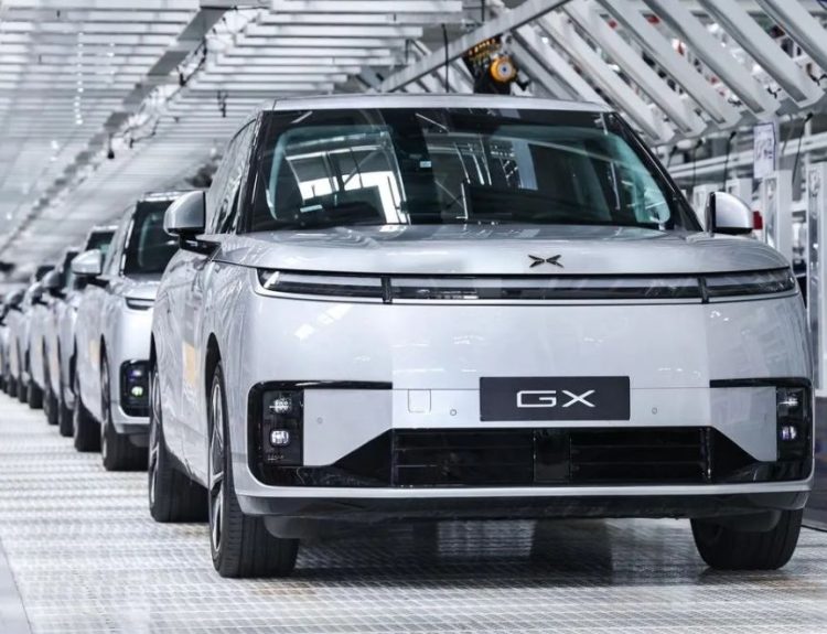Xpeng GX robotaxi 2026