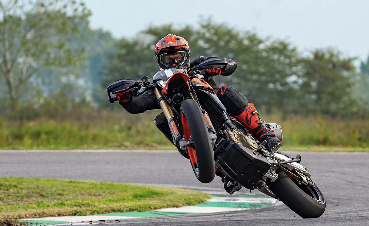 Ducati Hypermotard 698 Mono Nera