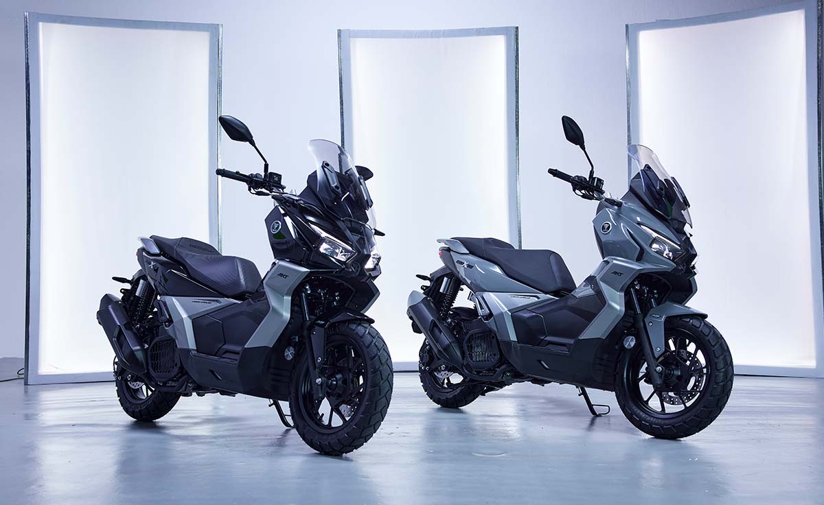 AKT XRS 180 Scooter Premium