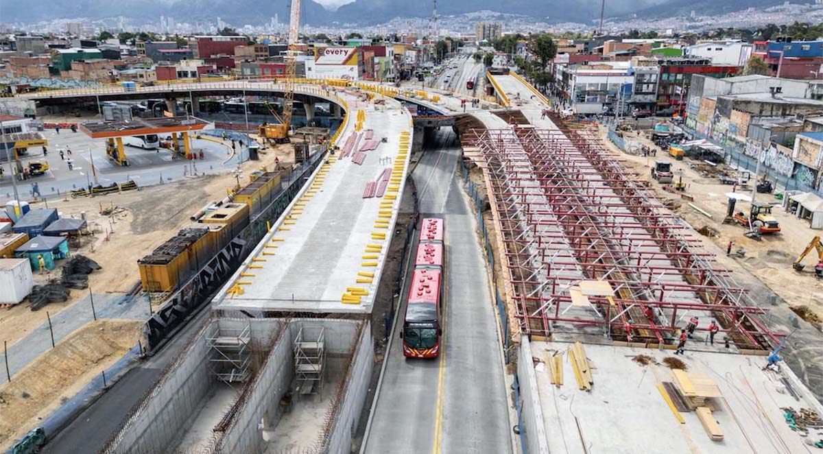Puente de Venecia Bogotá TransMilenio