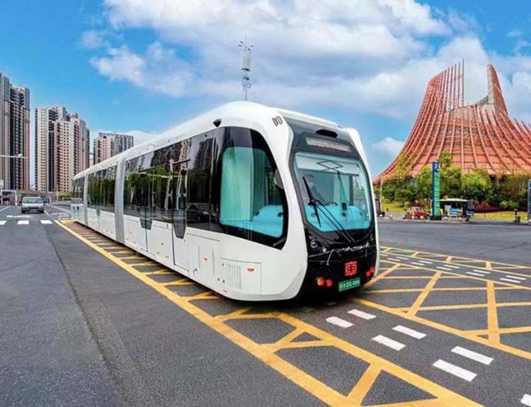 Tranvía autónomo China