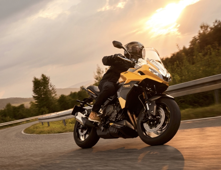 Triumph F2R