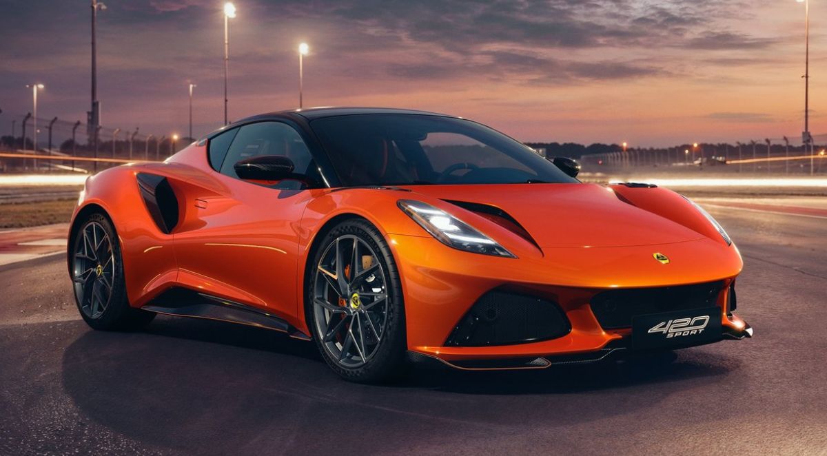 Lotus Emira 420 Sport
