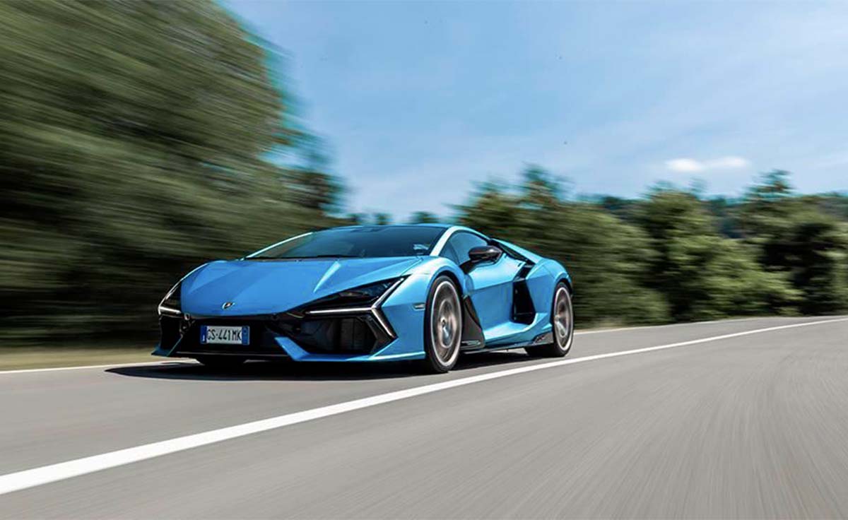 Lamborghini Revuelto PHEV