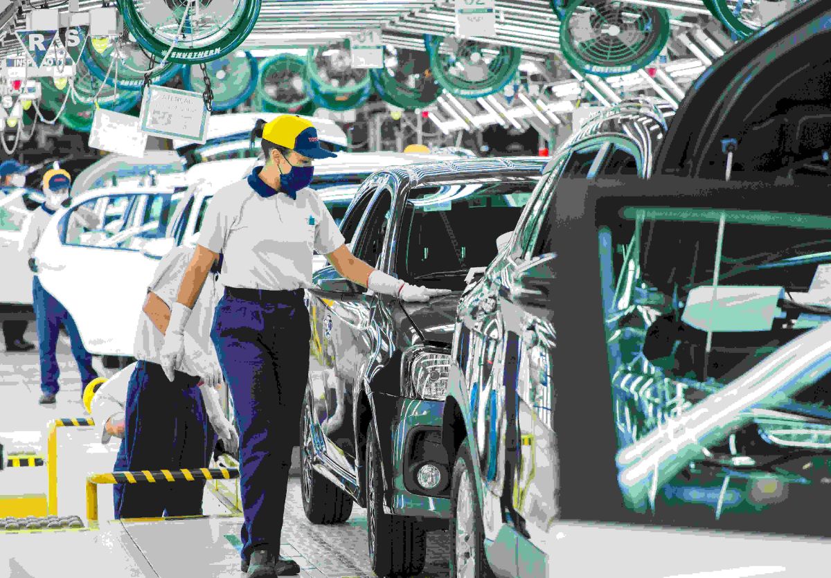 Toyota nueva fábrica Sudamérica carros electrificados