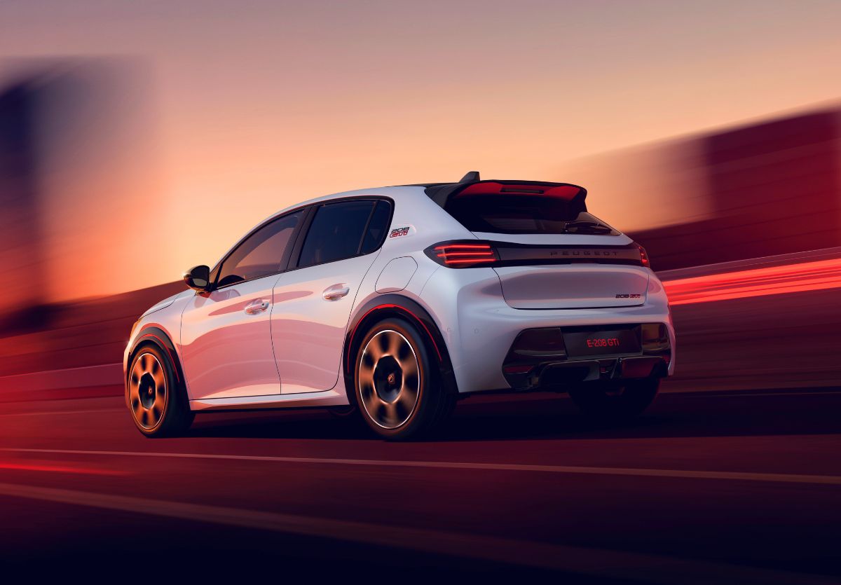 Peugeot 208 GTi eléctrico 2026