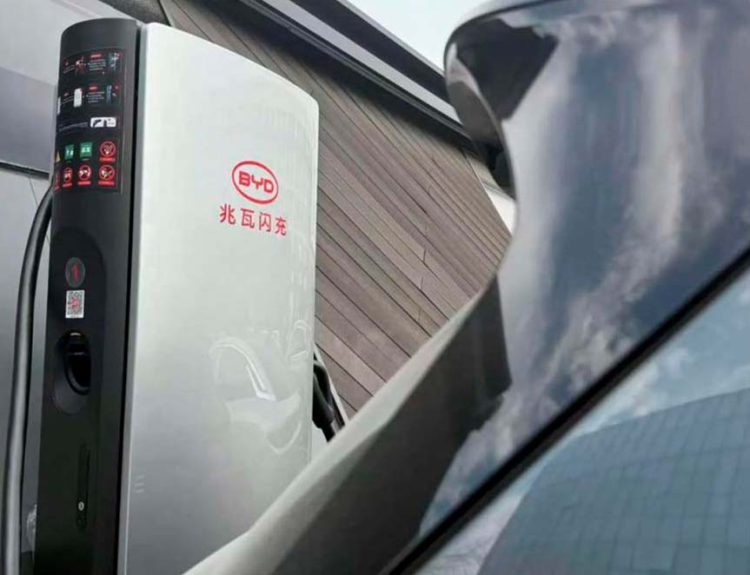 BYD Flash Charging