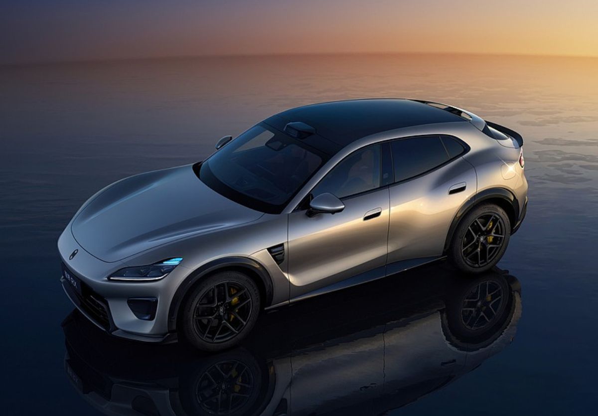 Chery Huawei SUV coupé eléctrico