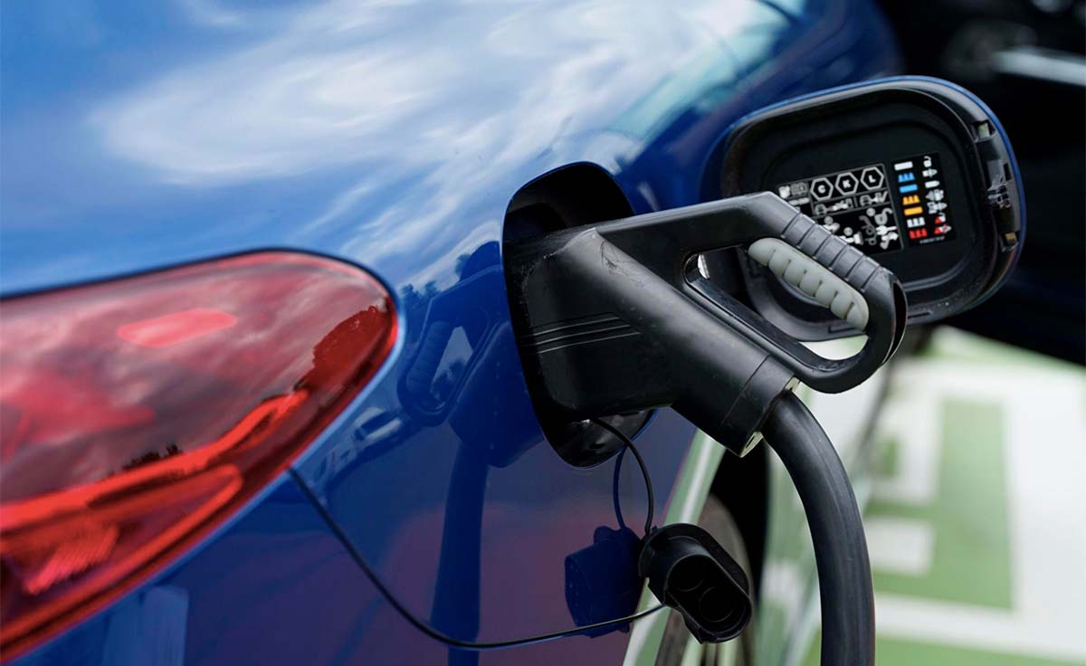 Ensamble carros eléctricos Colombia