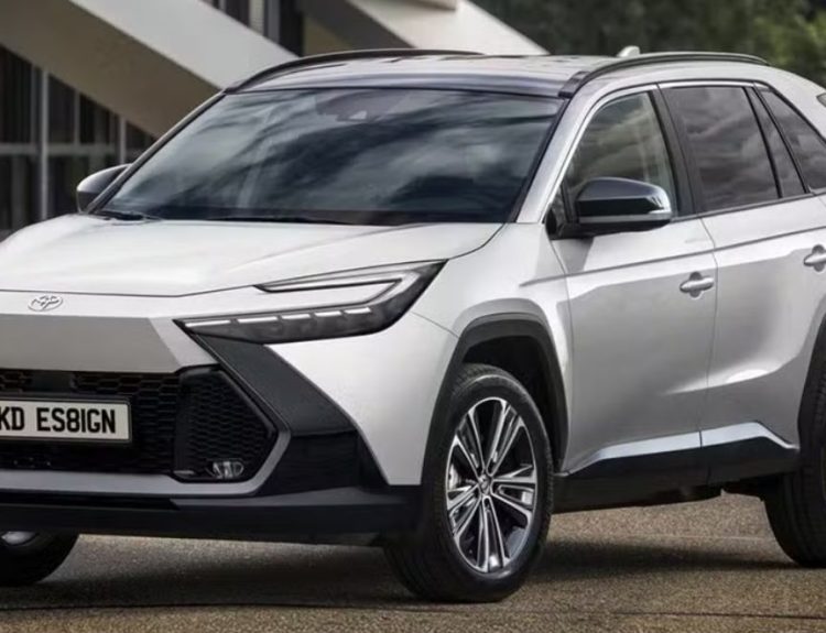 Toyota Corolla Cross híbrido enchufable 2029