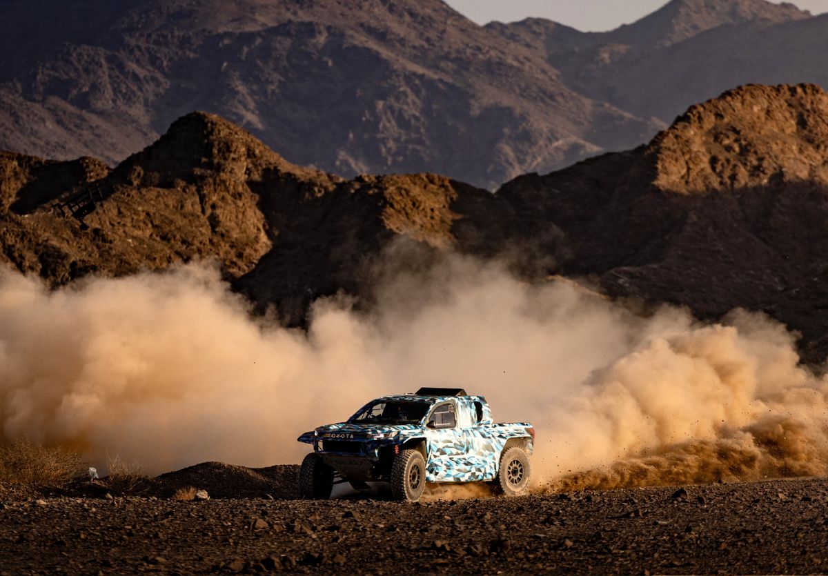 Toyota Hilux a hidrógeno Rally Dakar 2027
