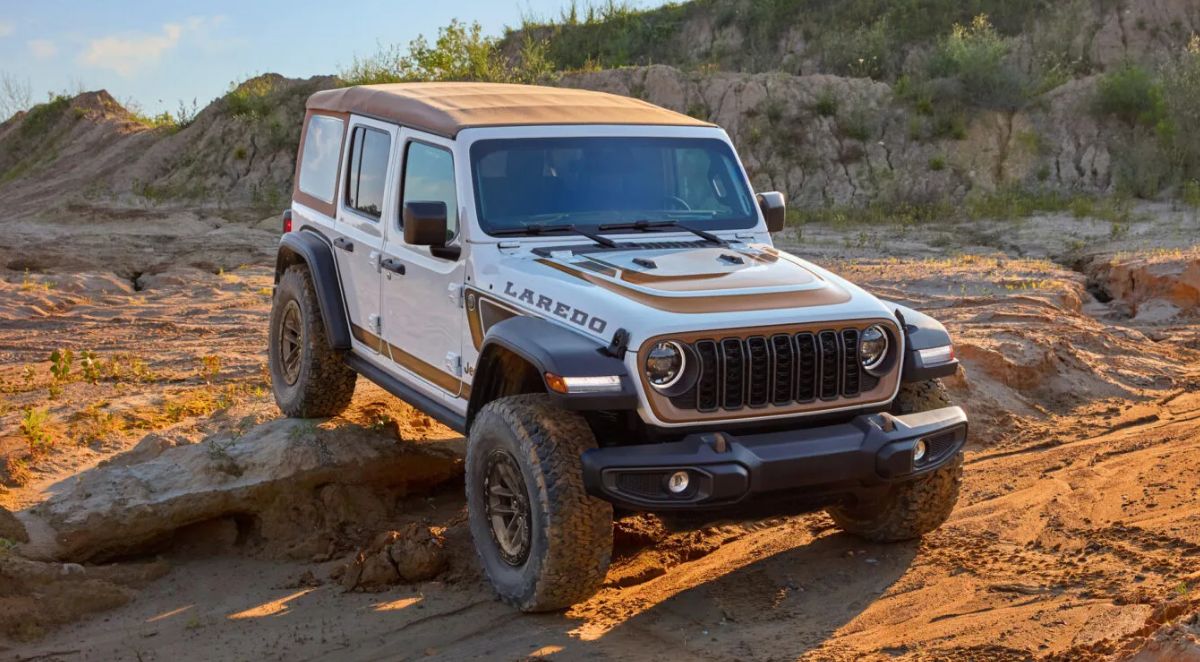 Jeep Wrangler Laredo 2026