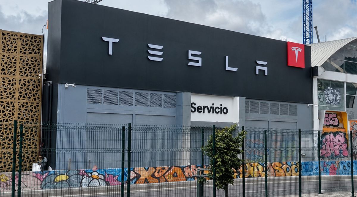 Tesla centro de servicio Bogotá