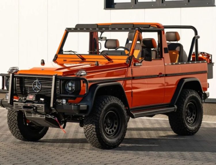 Mercedes-Benz 250GD restomod 2026