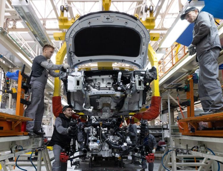 Carros esquemas de producción CBU, CKD, SKD
