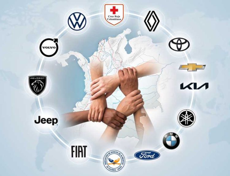 Composición gráfica de solidaridad por el sismo en Colombia, mostrando manos entrelazadas sobre el mapa del país, rodeadas por logotipos de la Cruz Roja, Banco de Alimentos y marcas de vehículos como Renault, Toyota, Chevrolet, Kia, Yamaha y Volkswagen.