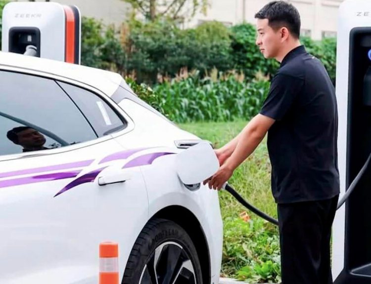 Geely carga ultrarrápida
