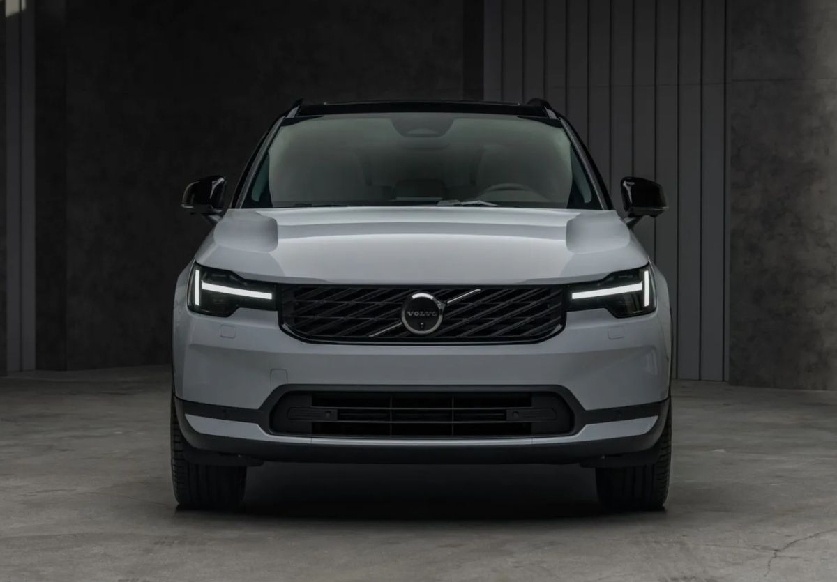 Volvo XC40 2027