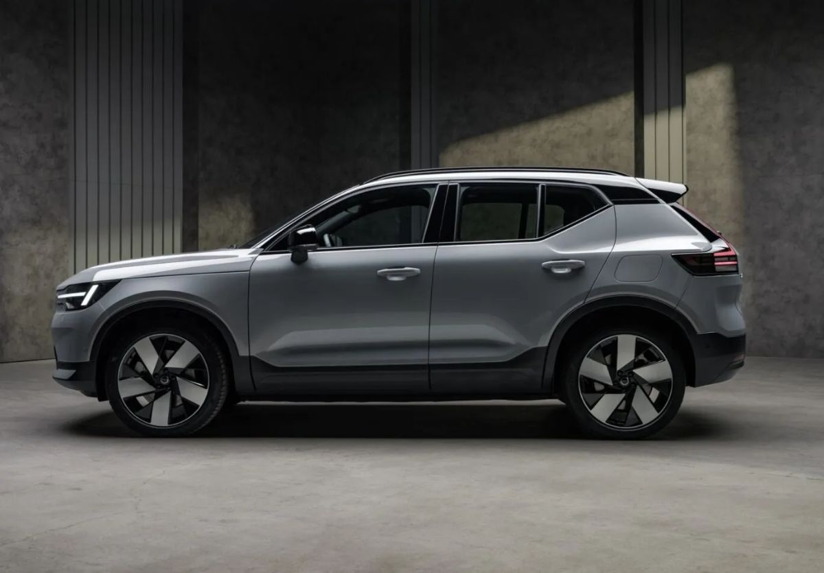 Volvo XC40 2027