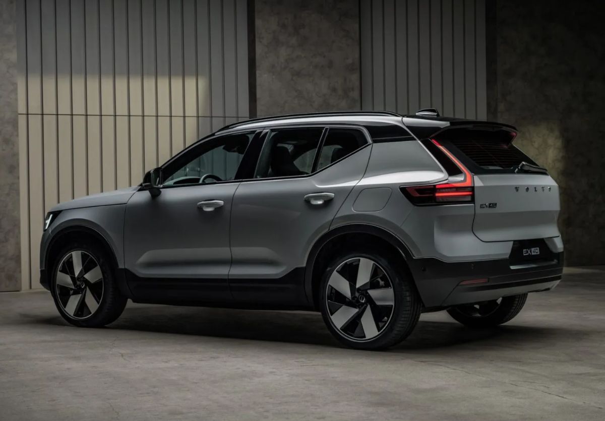Volvo XC40 2027
