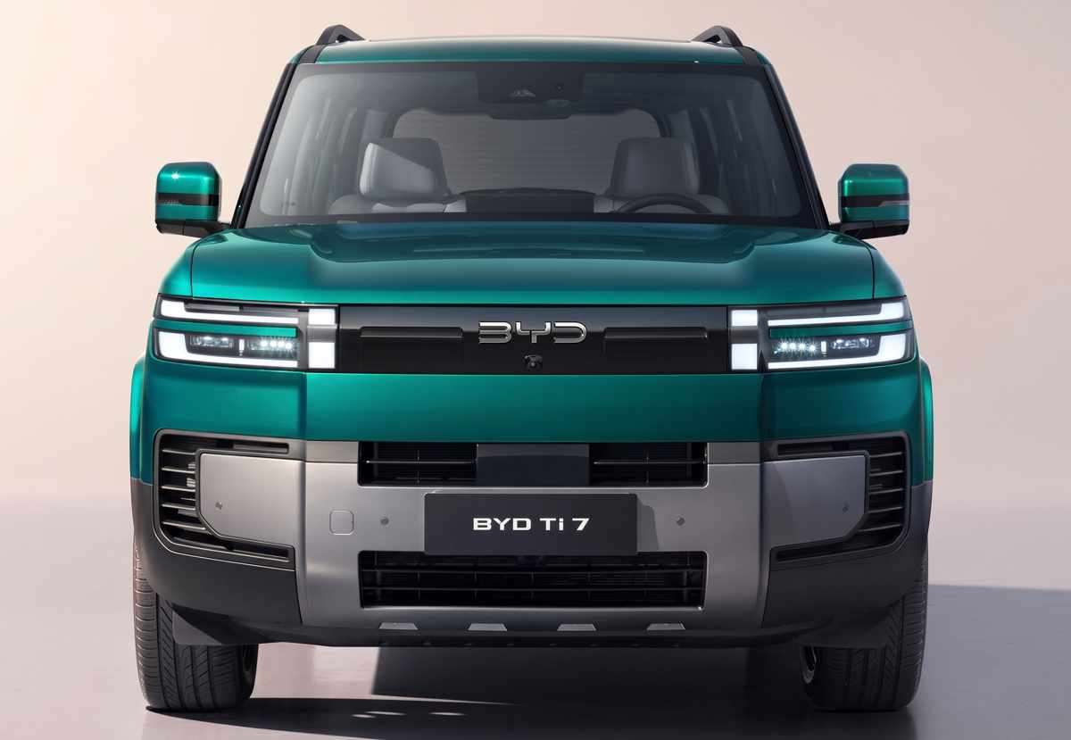 BYD Ti7, camioneta 4x4 híbrida enchufable