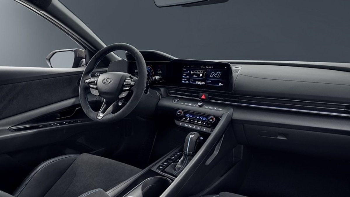 Hyundai Elantra Monochrome 2026