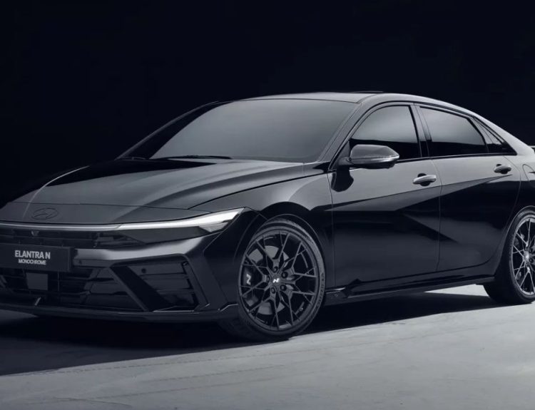 Hyundai Elantra Monochrome 2026
