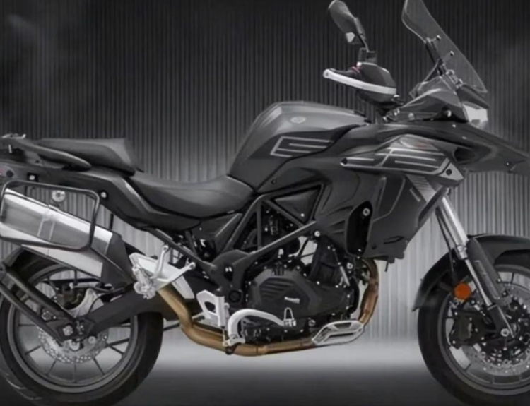 Benelli TRK 552