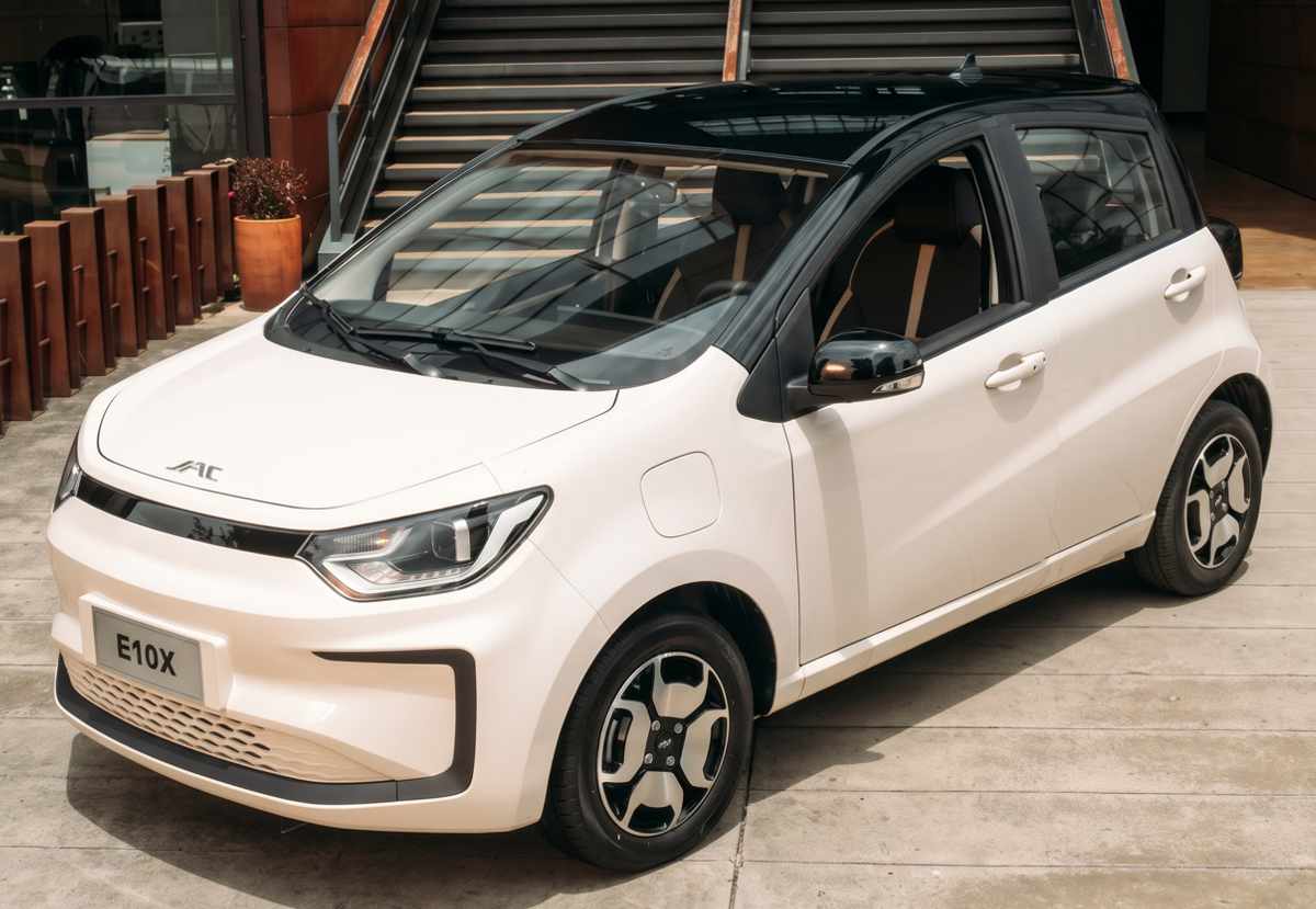 JAC E10X